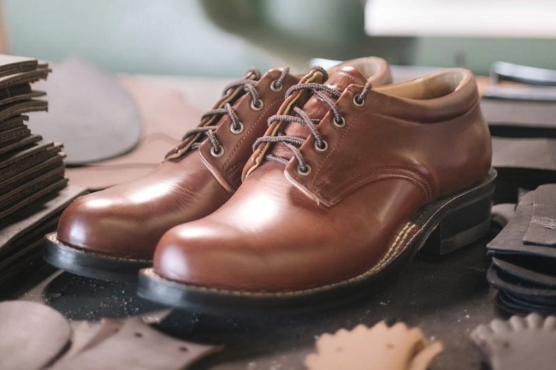 https://cdn-staging.nicksboots.com/media/magefan_blog/handmade_leather_shoes_good_investment.jpg